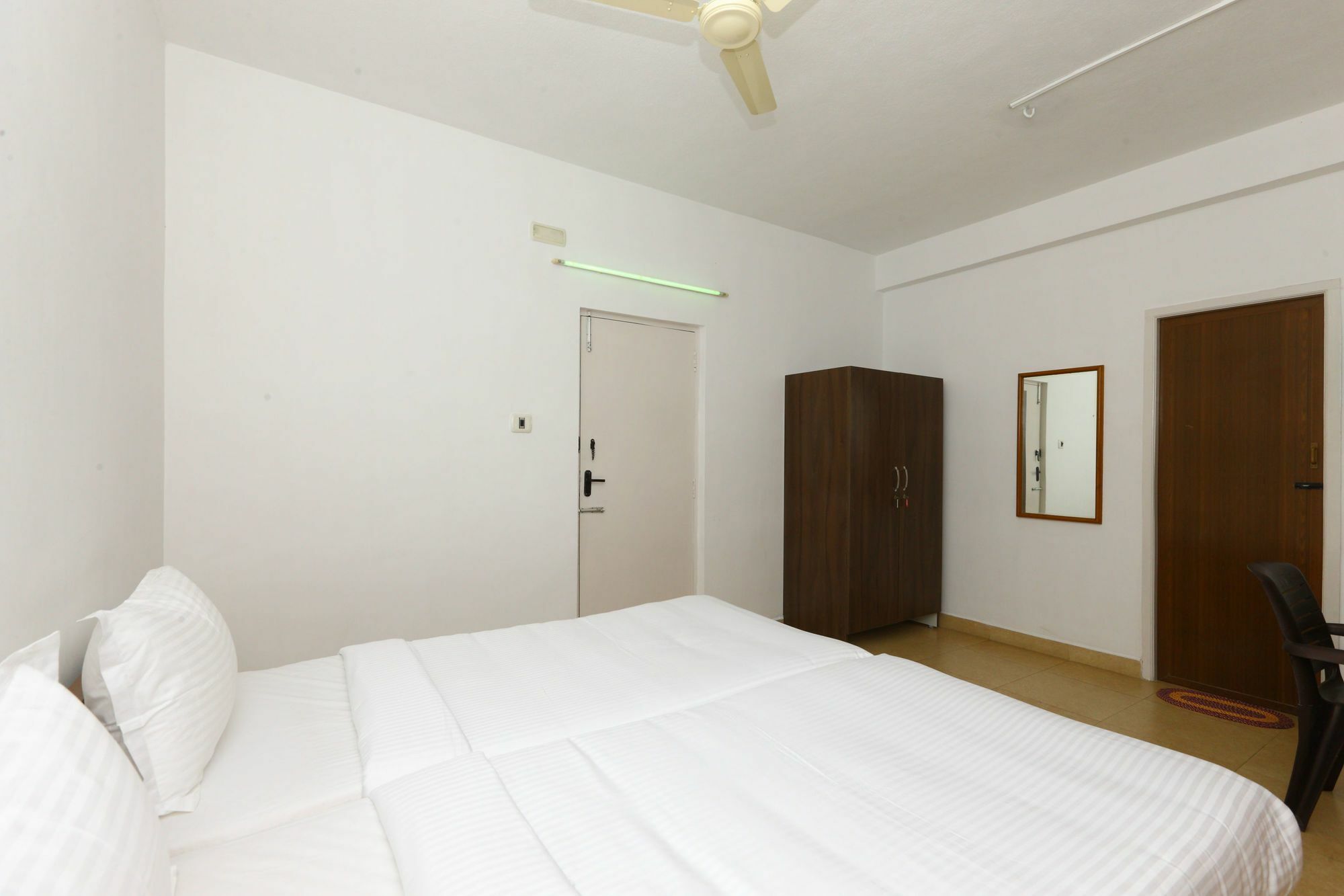 Oyo 9261 Spl Serviced Apartments Sholinganallur Siruseri エクステリア 写真