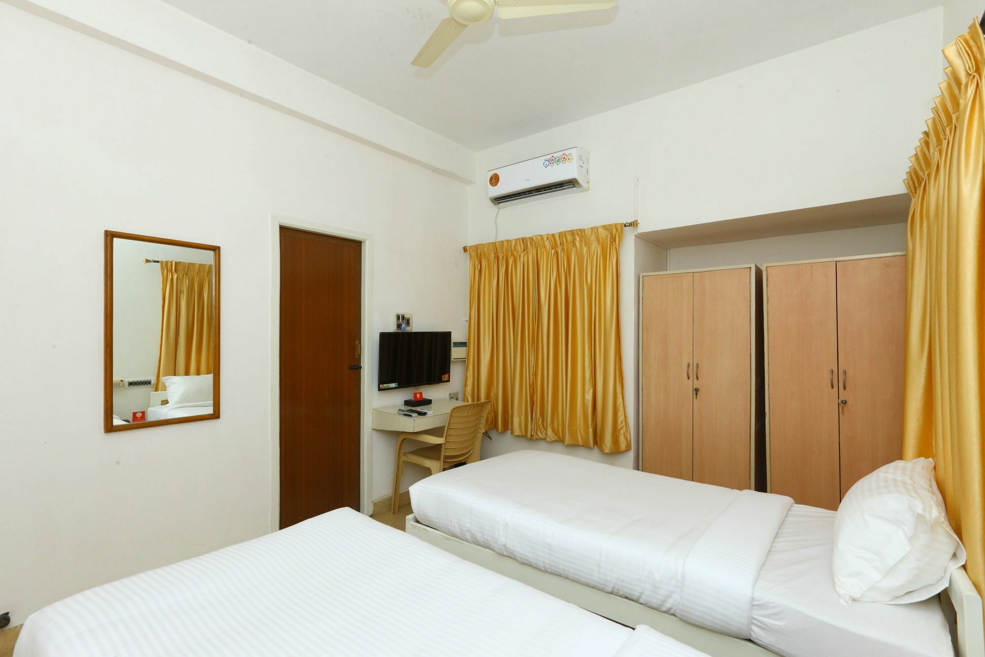 Oyo 9261 Spl Serviced Apartments Sholinganallur Siruseri エクステリア 写真